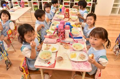 楽しい給食風景♪