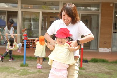 子ども達に負けないぐらい、職員も元気いっぱいです！