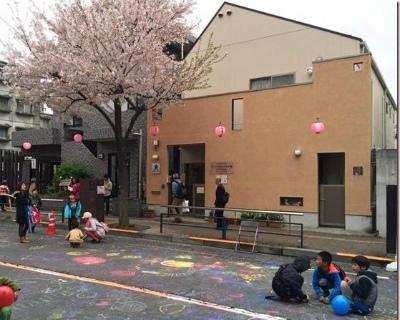 春には桜で満開に！