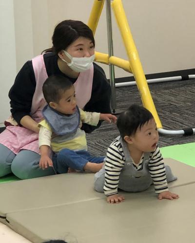 ０歳からの利用者も多く、早期療育を学べます。