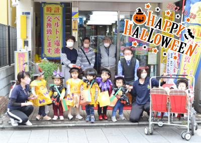 ハロウィンで商店街のみなさんと