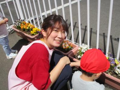 東急田園都市線 あざみ野駅にある保育のお仕事求人