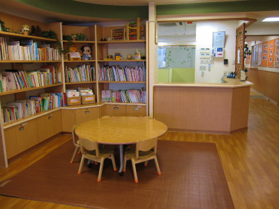 東京都港区白金台3-15-6　ラミアール白金台2Fにある、保育のお仕事求人