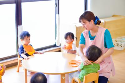 小田急線 百合ヶ丘駅にある保育のお仕事求人