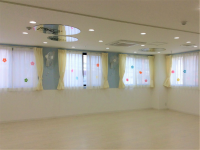 神奈川県川崎市麻生区百合丘1-16-16にある、保育のお仕事求人