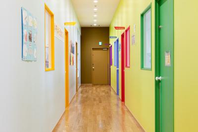 東京都港区南麻布2-11-10 OJビル2階にある、（保育園）管理職候補のお仕事求人