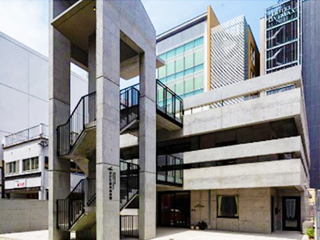 JR博多南線 博多駅にある保育のお仕事求人