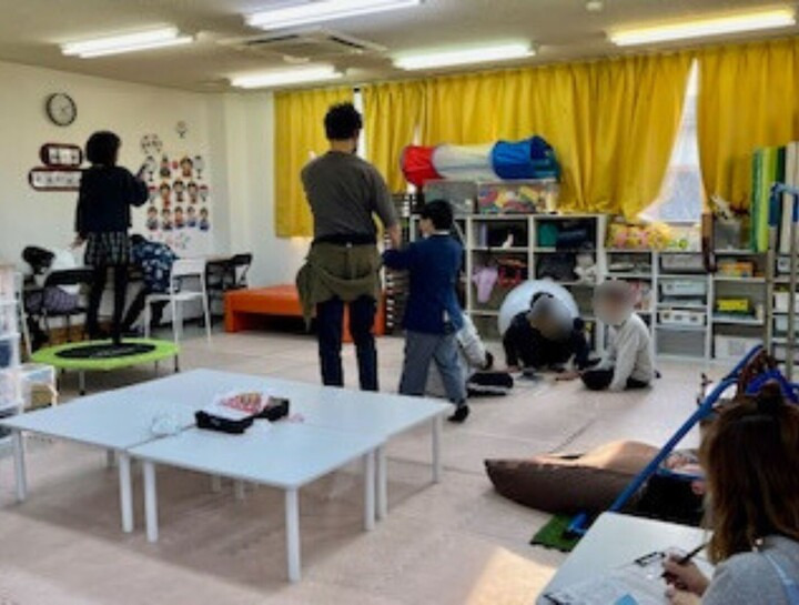 京都府京都市伏見区醍醐 東合場町 13-11 醍醐稲垣ビル 2Fにある、発達支援・児童指導員のお仕事求人