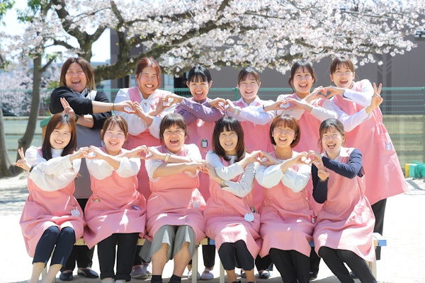 愛知県豊田市花園町塩倉13-3にある、幼稚園教諭のお仕事求人